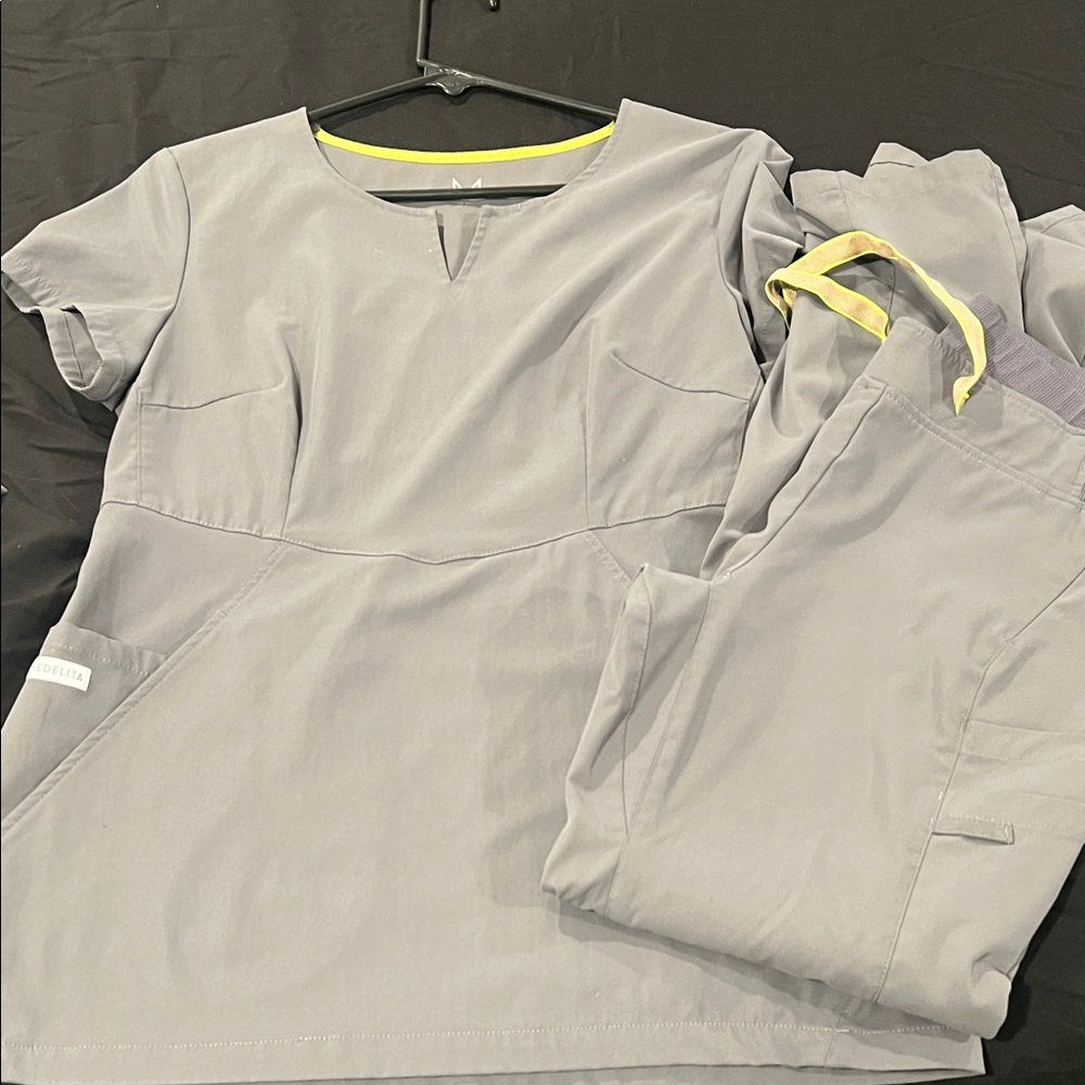 Medelita Gray Scrub Top and Pants Set